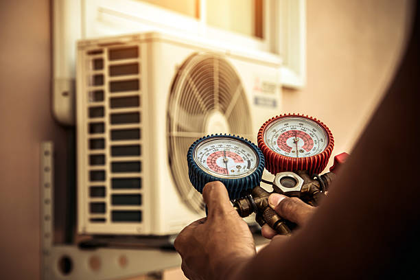 Professional Hvac technician working in Athena, OR